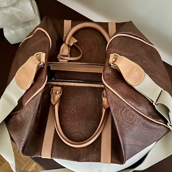 Vintage Etro Travel Duffle Bag with lock and keys - Picture 13 of 17